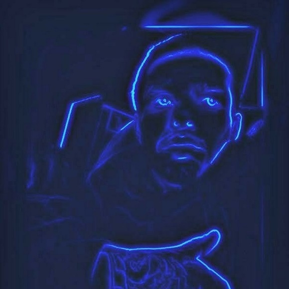 Profile Picture of Matthew Escamilla (@matthewescamill) on Poshmark