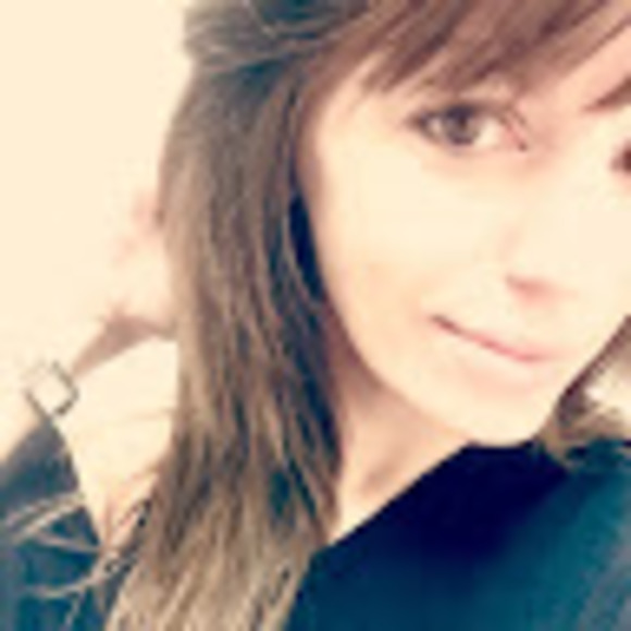 Profile Picture of Ashley Tommasi (@ashleytommasi) on Poshmark