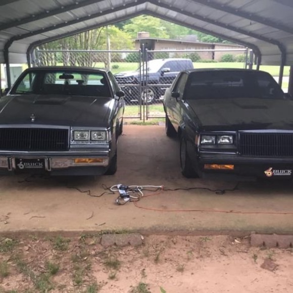 Profile Picture of Ronald Peter (@ronplewis) on Poshmark