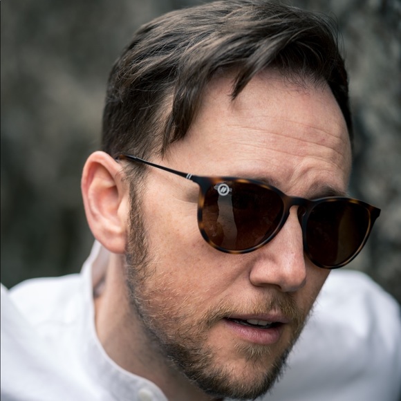 Profile Picture of James Barnett (@jamezilla) on Poshmark