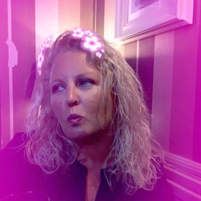Profile Picture of Debbie Hillier (@debbiehil129) on Twitter