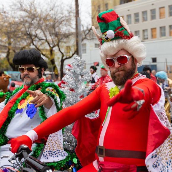 Profile Picture of Doug Marshall (@djmarshall112) on Poshmark