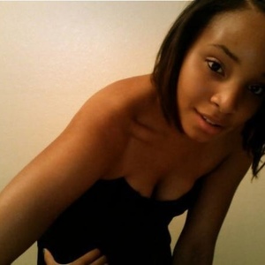 Profile Picture of Tiffani Holland (@lemondrop_08) on Myspace