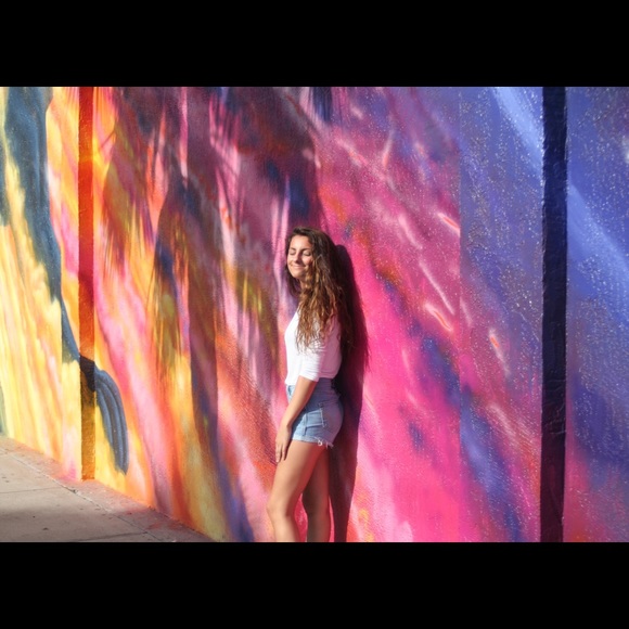 Profile Picture of Katrina Lucaj (@trendyclothes00) on Poshmark