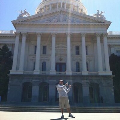 Profile Picture of Rene Plata (@silver_rene) on Twitter