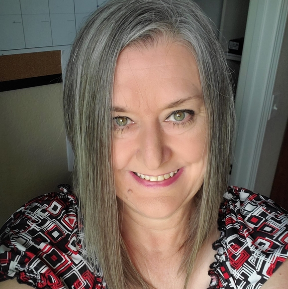 Profile Picture of Alisa Ables (@txgal66) on Poshmark