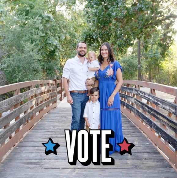 Profile Picture of Jenna Hodge (@jenna_hodge) on Poshmark