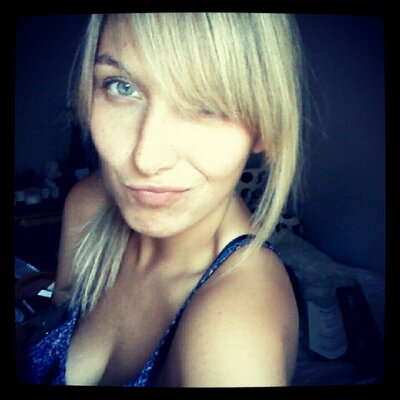 Profile Picture of Amanda Plummeron Twitter