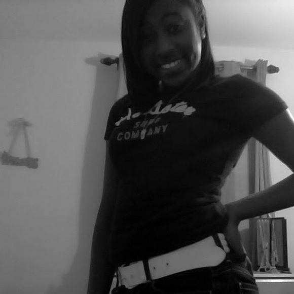 Profile Picture of Lashawndra Dystant (@kasidystant) on Poshmark