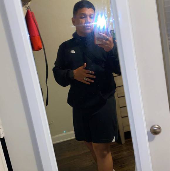 Profile Picture of Jorge Barrera (@jorgeb_18) on Poshmark