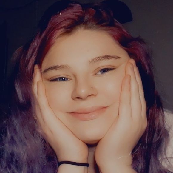 Profile Picture of Erica Errett (@erretterica) on Poshmark