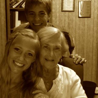 Bobbie Doria - Facebook Profile Picture of Bobbie Doria (@bobbie.doria) on Facebook