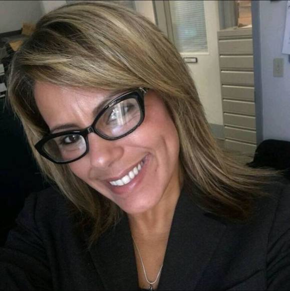 Profile Picture of Roberta Almeida (@amazonmom23) on Poshmark