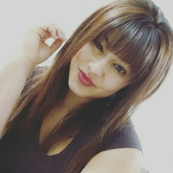 Profile Picture of Amber Jaramillo (@ambaby) on Poshmark
