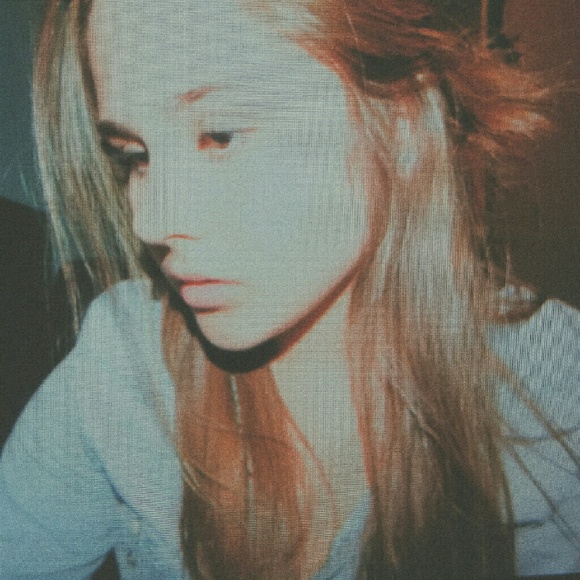 Profile Picture of Shannon Mize (@shannonnmize) on Poshmark