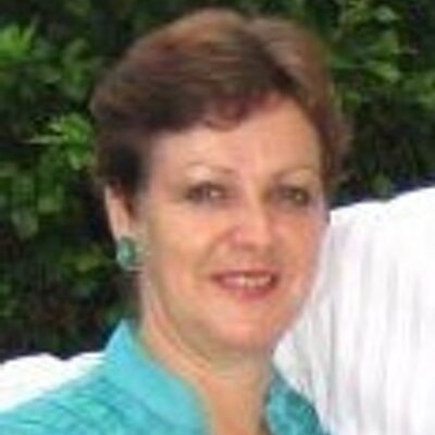 Profile Picture of Karen Holte-Smith (@@dave_kar) on Twitter