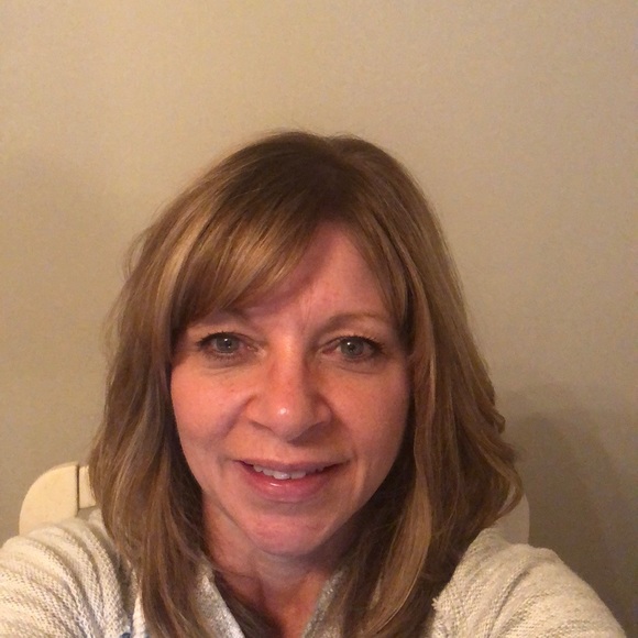 Profile Picture of Terry Varrone (@tvarrone) on Poshmark