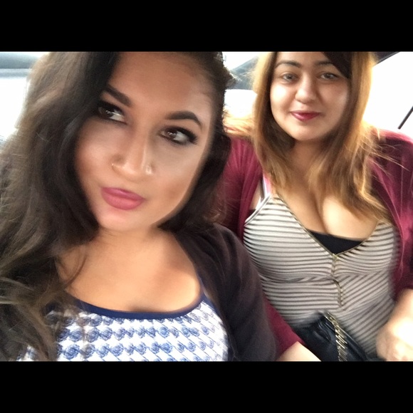 Profile Picture of Jocelyn Silva (@itsjocohmygosh) on Poshmark