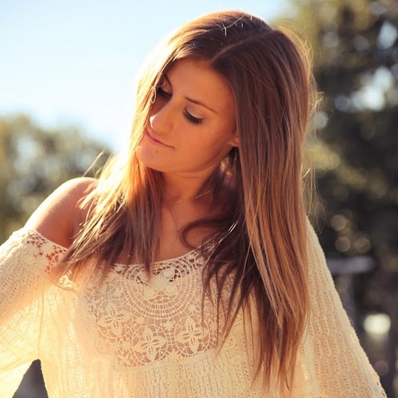 Profile Picture of Francesca Aiassa (@cheskas_closet) on Poshmark