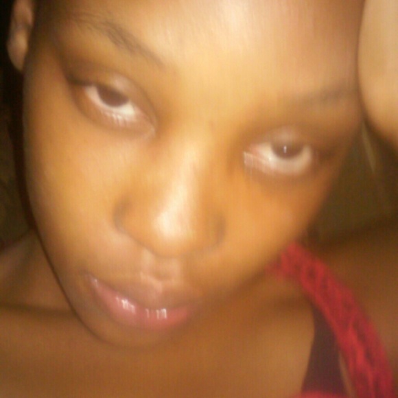 Profile Picture of Markethia Mosby (@kethia92) on Poshmark