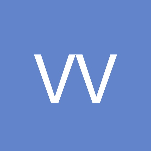 Profile Picture of Vorevanerizay Vorevanerizay (@vorevanerizay) on Poshmark