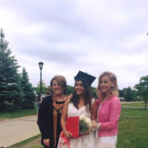 Profile Picture of Guylaine Lapointe (@campagneducoeur) on Poshmark