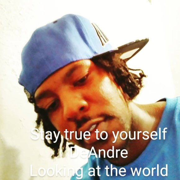 Profile Picture of Deandre moore Moore (@deandremoore150) on Poshmark