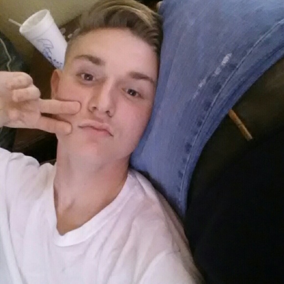 Profile Picture of Pittsburgh Boycheck (@anthonyb24) on Poshmark