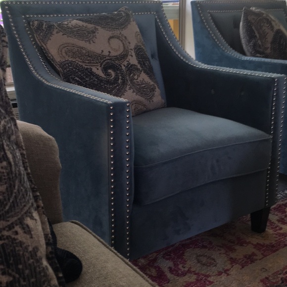 Profile Picture of Andrew Baer (@abaer01) on Poshmark