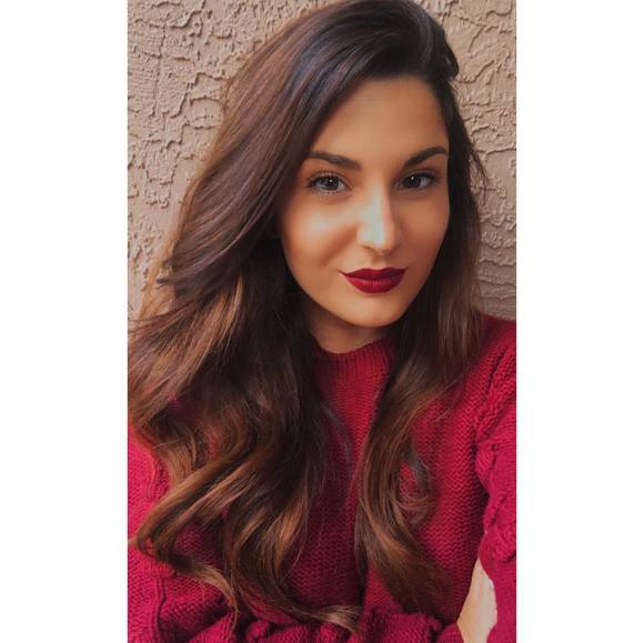 Profile Picture of Katie Craun (@katie_kelly94) on Poshmark