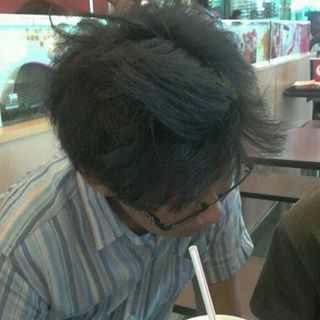 Profile Picture of Caleb Chia (@caleb.pyro) on Facebook