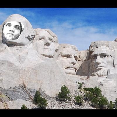 Profile Picture of Herbert Holmes (@jollypenguin70) on Twitter