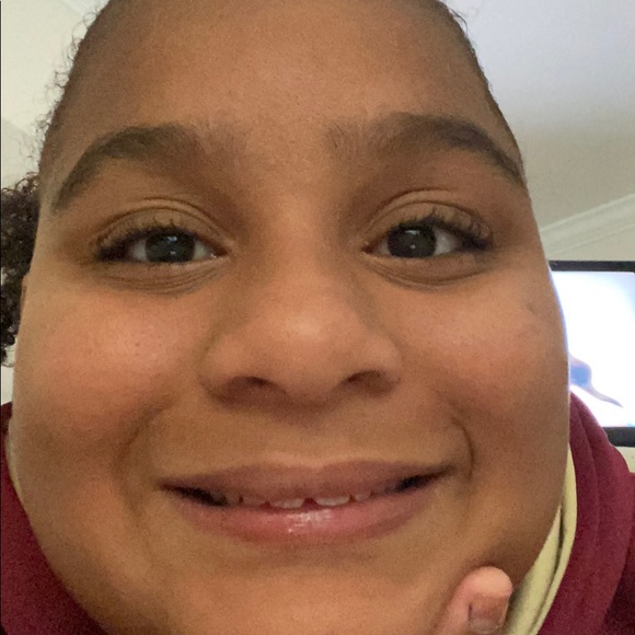 Profile Picture of Skye Borakos (@skai_madison247) on Poshmark