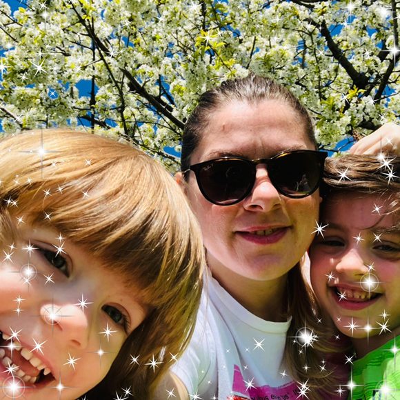 Migena Emini - Poshmark Profile Picture of Migena Emini (@mar_gen84_85) on Poshmark