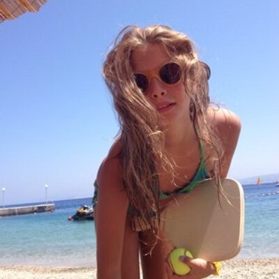 Profile Picture of Eva V Vass (@evaravass) on Twitter