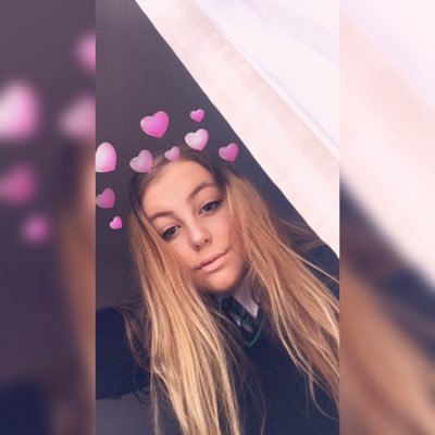 Profile Picture of Chloe Morrison (@chloemorrison15) on Twitter