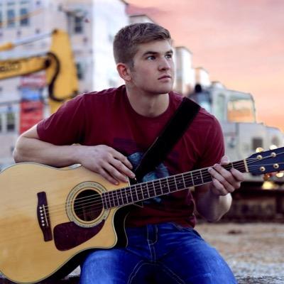 Profile Picture of Matt Robbins (@MatthewRobbins) on Twitter