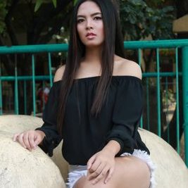 Profile Picture of Kim Corral Mañalacon Twitter