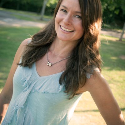 Profile Picture of Vicki Sanders (@vwahlacreative) on Twitter