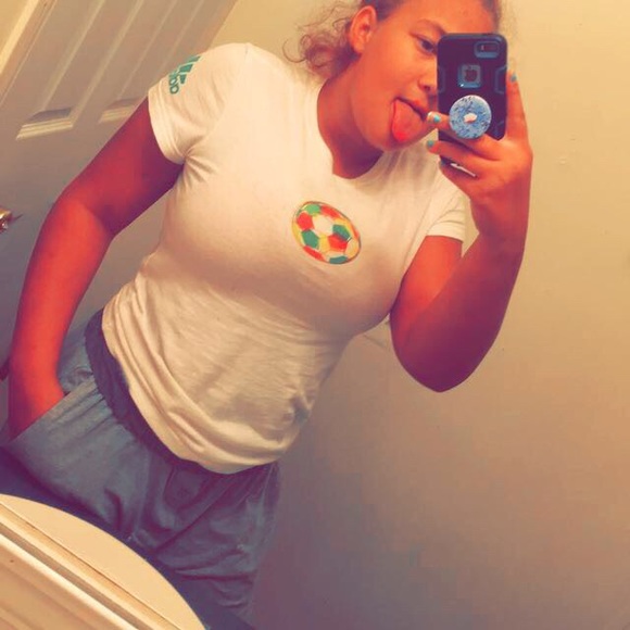 Tatyana Bails - Poshmark Profile Picture of Tatyana Bails (@tatyana81908) on Poshmark