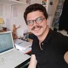 Profile Picture of   Hubert Camus... (@vivre_la_poesie) on Tiktok
