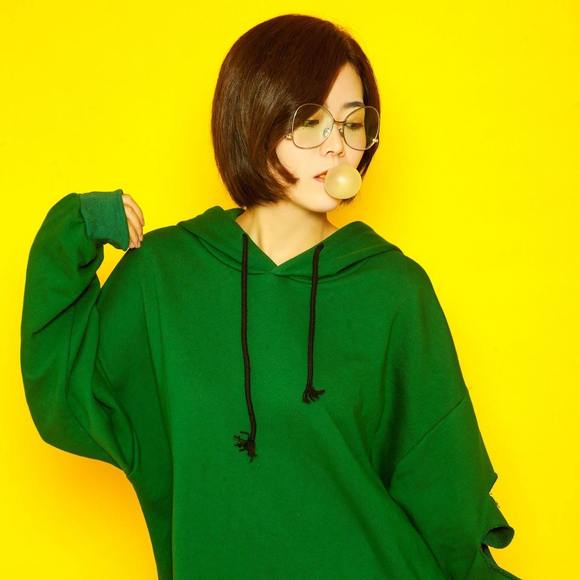 Profile Picture of Hailing Zhang (@hailing) on Poshmark