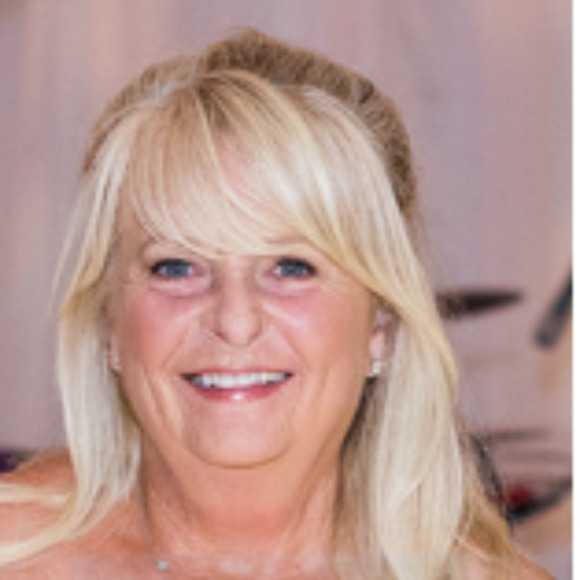 Profile Picture of Pamela Pace (@pampace1) on Poshmark