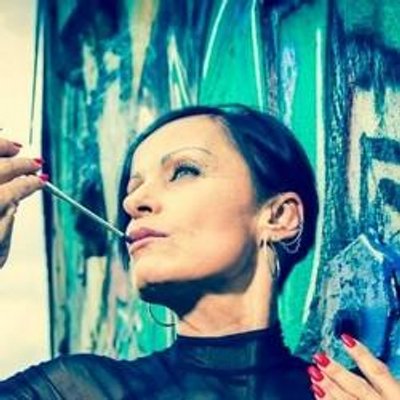 Profile Picture of Jeanette Huber (@Jeanettesaugsta) on Twitter