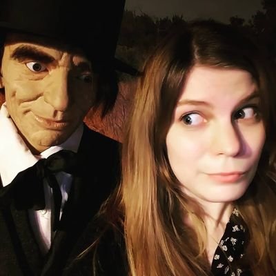 Profile Picture of Sarah Rutter-Walker (@parallelplayer) on Twitter