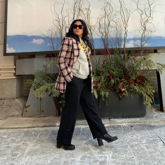 Profile Picture of Zen Apilado (@zennie1697) on Poshmark