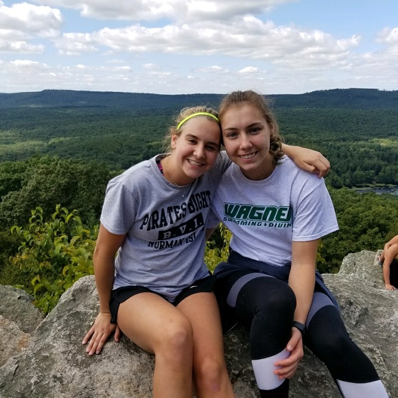 Profile Picture of Adrianna Warning (@acwarning) on Poshmark