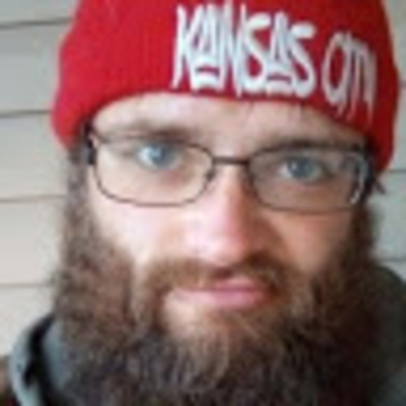 Profile Picture of Brett Pointer (@brettpointer7) on Poshmark