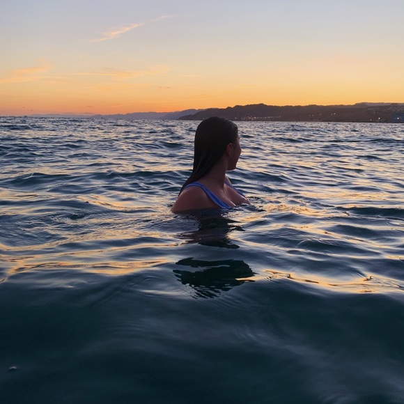 Profile Picture of Emma Cornfeldt (@ecornfeldt) on Poshmark