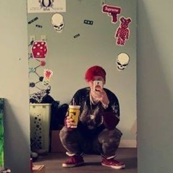 Profile Picture of Nadia Fraser (@nadiafraser) on Poshmark